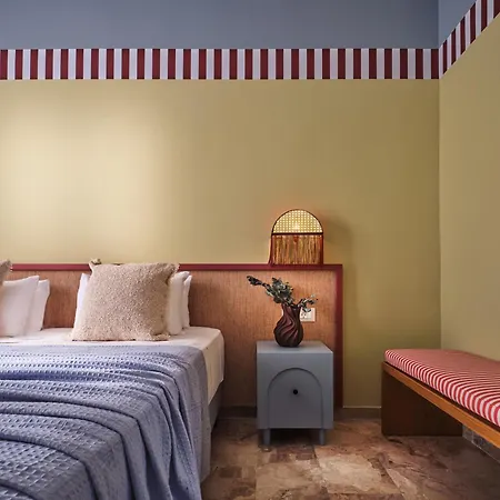 Appart hôtel Memories - Explore & Recharge 4*
