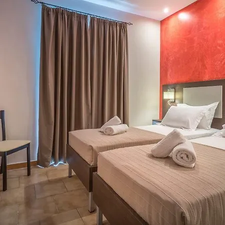 Memories מלון דירות 4*