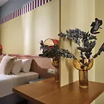 Memories - Explore & Recharge 4*