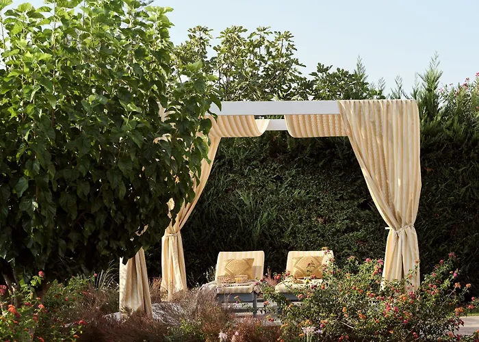 Memories - Explore & Recharge Aparthotel 4*